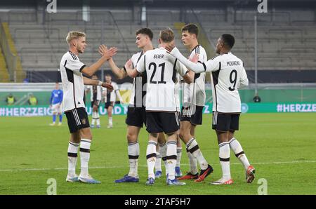 Paderborn, Deutschland. November 2023. firo: 17. November 2023, Fußball, Fußball: DFB-Nationalmannschaft, U21-Nationalspiel Männer, Männer, Europameisterschaft Qualifikation, Europameisterschaft Qualifikation, GER, Deutschland - Estland Jubilation zu 1:0, an Maximilian BEIER, DE, Credit: dpa/Alamy Live News Stockfoto