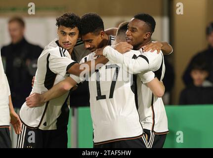 Paderborn, Deutschland. November 2023. firo: 17. November 2023, Fußball, Fußball: DFB-Nationalmannschaft, U21-Nationalspiel Männer, Männer, Europameisterschaft Qualifikation, Europameisterschaft Qualifikation, GER, Deutschland - Estland jubelte 2-0 bei MOUKOKO, GER/dpa/Alamy Live News Stockfoto