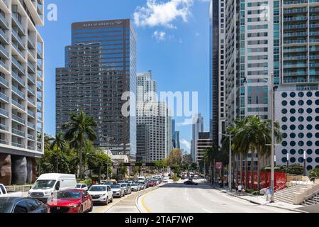 Brickell Avenue mit Wohn- und Bürogebäuden, Miami Florida, USA Stockfoto