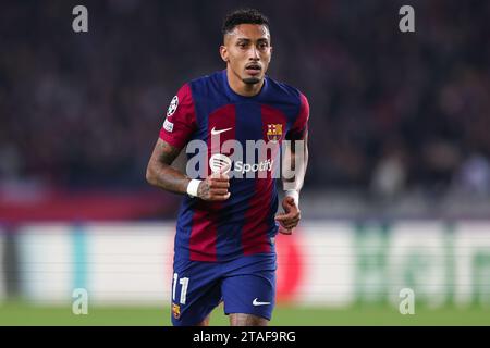 Barcelona, Spanien. November 2023. BARCELONA, SPANIEN - 28. NOVEMBER: .Raphinha vom FC Barcelona während des Spiels der Gruppe H - UEFA Champions League zwischen dem FC Barcelona und dem FC Porto bei Estadi Olimpic Lluis Companys am 28. November 2023 in Barcelona. (Kreditbild: © David Ramirez/DAX via ZUMA Press Wire) NUR REDAKTIONELLE VERWENDUNG! Nicht für kommerzielle ZWECKE! Stockfoto