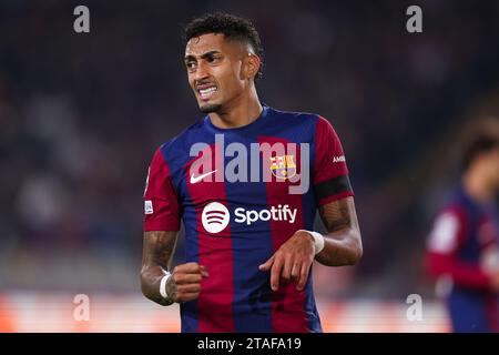 Barcelona, Spanien. November 2023. BARCELONA, SPANIEN - 28. NOVEMBER: .Raphinha vom FC Barcelona während des Spiels der Gruppe H - UEFA Champions League zwischen dem FC Barcelona und dem FC Porto bei Estadi Olimpic Lluis Companys am 28. November 2023 in Barcelona. (Kreditbild: © David Ramirez/DAX via ZUMA Press Wire) NUR REDAKTIONELLE VERWENDUNG! Nicht für kommerzielle ZWECKE! Stockfoto