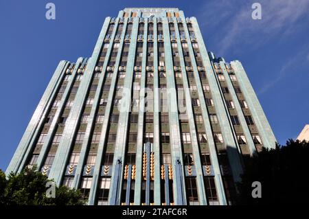 Das ikonische Eastern Columbia Building im Zentrum von LA ist ein wunderschönes Beispiel für Art déco-Architektur. Stockfoto