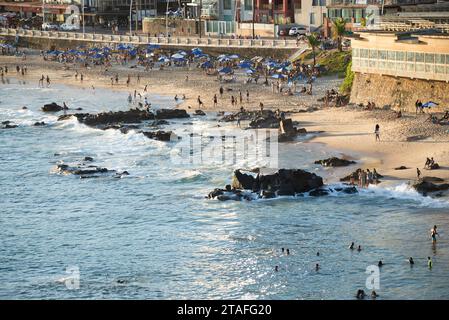 Salvador, bahia, brasilien - 12. November 2023: Blick vom Gipfel des Praia da Barra in der Stadt Salvador, Bahia. Stockfoto