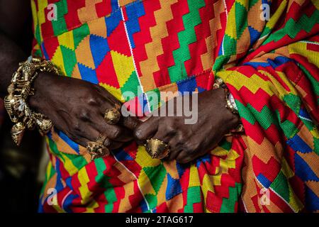 London, Großbritannien. 30. November 2023. HRH Baafuor Agyei Fosu II kommt zur Enthüllung des Pirelli-Kalenders 2024 durch den Fotografen Prince Gyasi im Londoner Magazin. Guy Corbishley/Alamy Live News Stockfoto