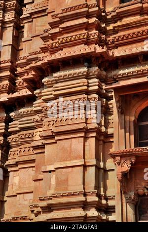 Außenansicht des Govind Dev Ji Temple, Vrindavan, Uttar Pradesh, Indien Stockfoto