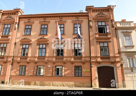 Zagreb, Kroatien - 18. August 2017: Gebäude des kroatischen Verfassungsgerichts in Zagreb. Stockfoto