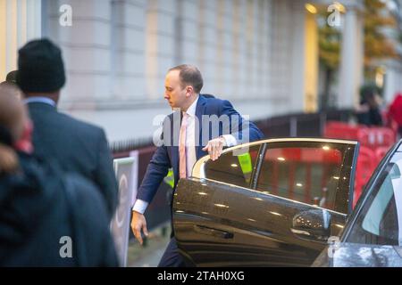 London, England, Großbritannien. Dezember 2023. Der ehemalige Gesundheitsminister MATT HANCOCK trifft am zweiten Tag vor der Beweiserteilung bei der öffentlichen Anhörung der COVID-19-Untersuchung ein. (Kreditbild: © Tayfun Salci/ZUMA Press Wire) NUR REDAKTIONELLE VERWENDUNG! Nicht für kommerzielle ZWECKE! Stockfoto