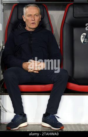 Freiburg, Deutschland. November 2023 30. Trainer Christian Streich (SC Freiburg) beim Spiel der Fussball-Europa-League - Gruppenphase: SC Freiburg vs Olympiakos Piräus Credit: dpa/Alamy Live News Stockfoto