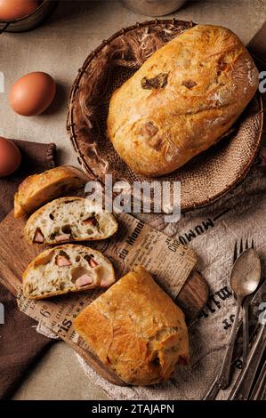 Fotos von Brot und Kuchen in Restaurants, Fotos in hoher Qualität Stockfoto