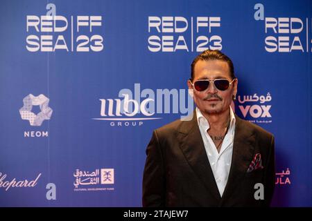 Dschidda, Saudi-Arabien. Dezember 2023. Jeddah, Saudi-Arabien, am 1. Dezember 2023 kommt der US-Schauspieler Johnny Depp zu einer „in Conversation“-Session in einem Einkaufszentrum in Dschiddah, Saudi-Arabien, am 1. Dezember 2023 im Rahmen der 3. Ausgabe des Red Sea Film Festivals. Foto: Balkis Press/ABACAPRESS.COM Credit: Abaca Press/Alamy Live News Stockfoto