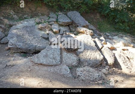 Die bosnische Pyramide in Visoko, was einige eine antike Pyramide nennen und was andere einen Hügel nennen Stockfoto