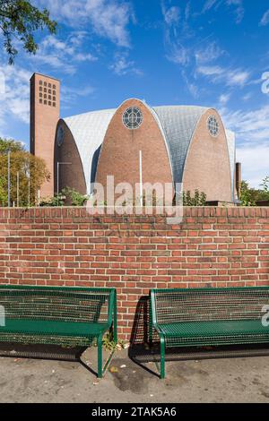 Römisch-katholische Kirche St. Engelbert, Köln/Köln-Rhiel von Dominikus Böhm, 1930-2, ein bedeutender moderner Kirchenbau in Deutschland. Stockfoto