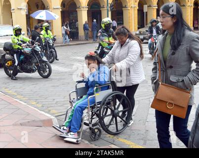 CUENCA-DESFILE POR DIA INTERNACIONAL PERSONAS CON DISCAPACIDAD Cuenca,Ecuador 1 de diciembre de 2023 Con motivo del Dia Internacional de las Personas con Diskapidad, die Lage ist sehr gut. foto Boris Romoleroux/API. SOI-CUENCA-DESFILEPORDIAINTERNACIONALPERSONASCONDISCAPACIDAD-9C0AB04ED1AF0A4A27014B2A8202C680 *** CUENCA-PARADE ZUM INTERNATIONALEN TAG DER MENSCHEN MIT BEHINDERUNGEN CUENCA Stockfoto