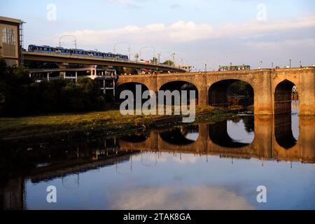 Chhatrapati Shivaji Brücke erbaut 1924, diese Heritage Brücke wurde während der britischen Herrschaft von Raobahadur Ganpatrao Mahadeo Kenjale erbaut. Stockfoto