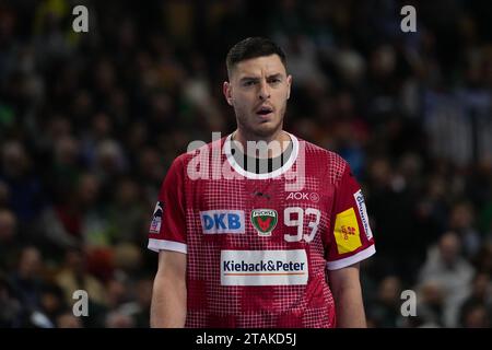 Wetzlar, Deutschland. Dezember 2023. Wetzlar, Deutschland, 1. Dezember 2023: Mijailo Marsenic ( 93 Berlin) während des Liqui Moly Handball-Bundesliga-Spiels zwischen HSG Wetzlar und Fuechse Berlin in der Buderus-Arena in Wetzlar. (Julia Kneissl/SPP) Credit: SPP Sport Press Photo. /Alamy Live News Stockfoto