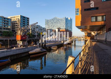 Modernes Stadtviertel Hafencity und Elbphilharmonie in Hamburg Stockfoto