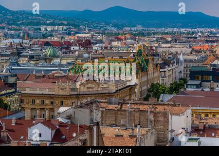 Blick von der St. Stephens Basilika nach Westen über die Dächer im Sommer Stockfoto
