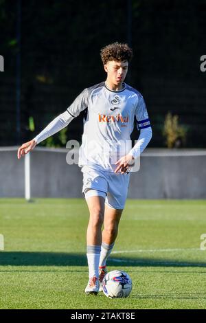 Swansea, Wales. 1. Dezember 2023. Filip Lissah aus Swansea City am 1. Dezember 2023 beim U21-Spiel der Professional Development League zwischen Swansea City und Colchester United an der Swansea City Academy in Swansea, Wales. Quelle: Duncan Thomas/Majestic Media/Alamy Live News. Stockfoto