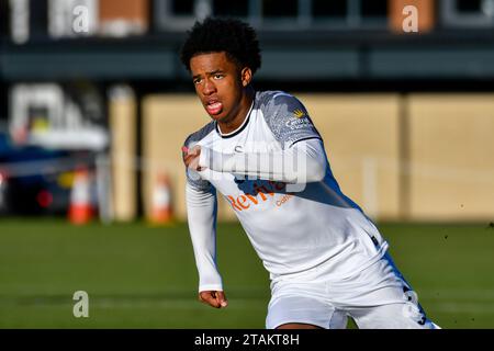 Swansea, Wales. 1. Dezember 2023. Kristian Fletcher aus Swansea City während des U21 Professional Development League-Spiels zwischen Swansea City und Colchester United am 1. Dezember 2023 an der Swansea City Academy in Swansea, Wales. Quelle: Duncan Thomas/Majestic Media/Alamy Live News. Stockfoto