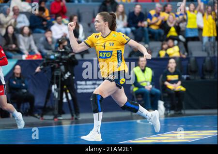 Göteborg, Schweden. Dezember 2023. Olivia Mellegård aus Schweden während des Spiels der IHF Frauen-Handball-Weltmeisterschaft 2023 zwischen Schweden und China am 1. Dezember 2023. Quelle: PS Photo / Alamy Live News Stockfoto