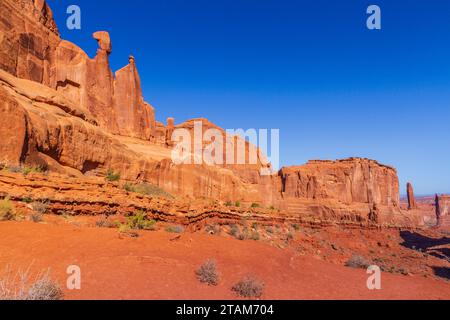 Am frühen Morgen Licht auf Park Avenue Felsformationen im Arches National Park in Utah. Stockfoto