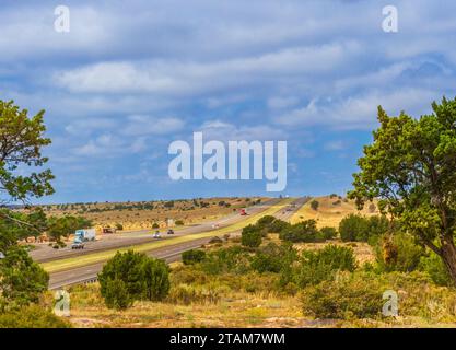 Interstate 40 zwischen Texas State Line und Albuquerque, New Mexico. Stockfoto