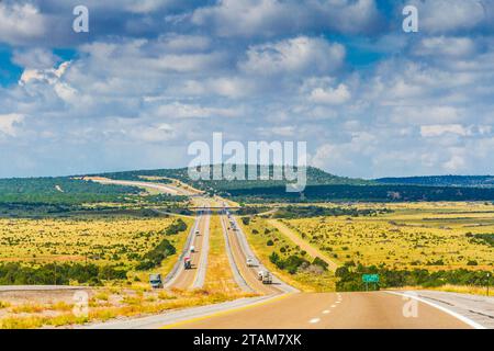 Interstate 40 zwischen Texas State Line und Albuquerque, New Mexico. Stockfoto