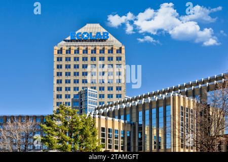 ST. PAUL, MN, USA – 19. NOVEMBER 2023: Hauptsitz und Markenlogo der Ecolab Corporation. Stockfoto