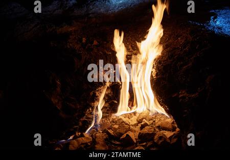 Die ständig brennenden Flammen des Monte Chimaera bei Olympos, Antalya, Türkei Stockfoto