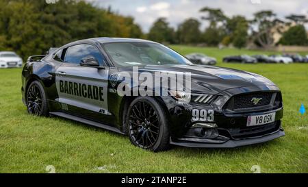 2016 Ford Mustang GT Barricade. Ausgestellt auf der Salon Privé Concours d’Elégance Motorshow im Schloss Blenheim. Stockfoto