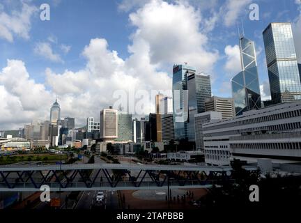 HONGKONG - 28. Juni. 2014: Moderne Bürogebäude im Zentrum von Hongkong. Stockfoto