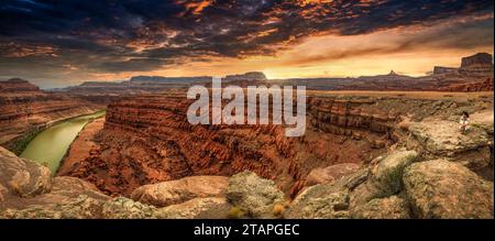 Thelma e Louise Point, nel parco nazionale di Canyonlands. IL punto panoramico che ha fatto da sfondo alla scena finale del Film del 1991. Stockfoto