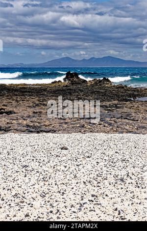 Playa del Mejillon oder Playa del Bajo de la Burra, genannt Popcorn Beach - Spanien, Kanarische Inseln, Fuerteventura. 24.09.2023 Stockfoto