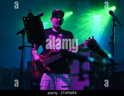 MIAMI BEACH, FL - 01. DEZEMBER: Disco Biscuits treten während des North Beach Music Festivals 2023 am 1. Dezember 2023 in Miami Beach, Florida auf. Copyright: Xmpi04x Credit: Imago/Alamy Live News Stockfoto