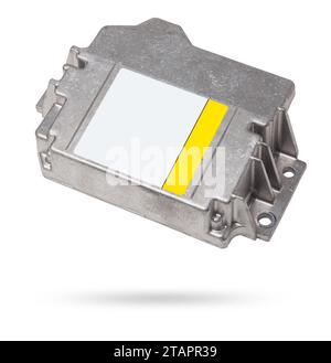 Die Motorsteuereinheit für Autos mit Metallelementen auf einem weißen isolierten Hintergrund ist das Verbindungszentrum verschiedener Subsysteme, Einheiten und Baugruppen. Monit Stockfoto