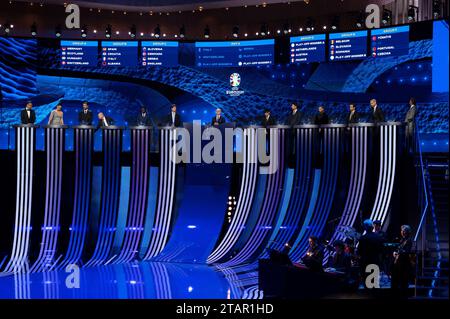 Symbolbild Ergebnis der Auslosung Gruppenphase, GER, UEFA Euro 2024 Endrunde, Auslosung Elbphilharmonie Hamburg, 02.12.2023 Foto: Eibner-Pressefoto/Michael Memmler Stockfoto