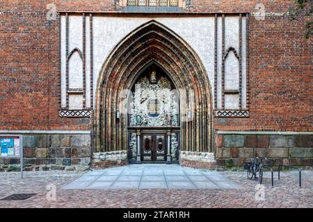 Evangelische Nikolaikirche, Westportal, Nikolaikirche, Hansestadt Stralsund, Mecklenburg-Vorpommern, Deutschland Stockfoto