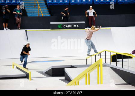 Sao Paulo, Sao Paulo, Brasilien. Dezember 2023. Sao Paulo (SP), 02/2023 - Qualifier/SLS/SKATE/WOMEN - Finale der Street SKATE World League, SLS Super Crown World Championship, Qualifikation der Frauen für das Finale des Super Crown SLS Skateboards am Samstag Nachmittag, 2. November 2023, im Ibirapuera Gymnasium im Süden von Sao Paulo. (Kreditbild: © Leco Viana/TheNEWS2 via ZUMA Press Wire) NUR REDAKTIONELLE VERWENDUNG! Nicht für kommerzielle ZWECKE! Stockfoto