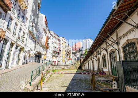 Toller Blick auf Porto oder Porto, die zweitgrößte Stadt Portugals, die Hauptstadt des Portoviertels und eine der wichtigsten Städte der Iberischen Halbinsel Stockfoto