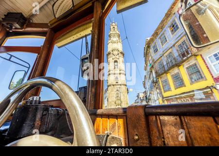 Toller Blick auf Porto oder Porto, die zweitgrößte Stadt Portugals, die Hauptstadt des Portoviertels und eine der wichtigsten Städte der Iberischen Halbinsel Stockfoto