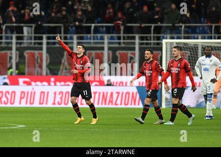 Christian Pulisic vom AC Milan feierte nach einem Tor beim italienischen Fußballspiel der Serie A zwischen AC Milan und Calcio Frosinone am 02. Dezember 2023 im Giuseppe Meazza San Siro Siro-Stadion in Mailand. Foto: Tiziano Ballabio Stockfoto