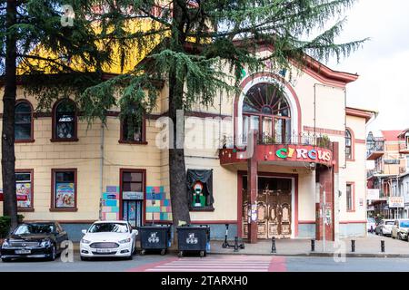 Batumi, Georgia - 17. September 2023: Bau des Batumi Circus in Batumi City am Herbsttag Stockfoto