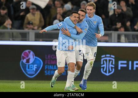 Rom, Italien, 2. Dezember 2023 Pedro von SS Lazio jubelt, nachdem er in der 8. Minute beim Fußballspiel Lazio gegen Cagliari Serie A das Tor 1-0 erzielte. Credit: Roberto Ramaccia/Alamy Live News Stockfoto