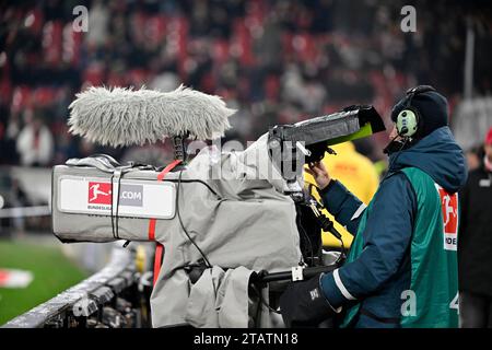 Stuttgart, Deutschland. Dezember 2023. TV-Kamera Logo Bundesliga Sportcast VfB Stuttgart vs SV Werder Bremen 02.12.2023 DFL-VORSCHRIFTEN VERBIETEN JEDE VERWENDUNG VON FOTOGRAFIEN ALS BILDSEQUENZEN UND/ODER QUASI-VIDEO/dpa/Alamy Live News Stockfoto