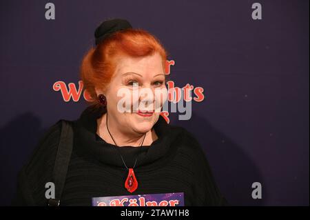 Köln, Deutschland. Dezember 2023. Die Schauspielerin Samy Orfgen kommt zur Premiere des 8. Kölner Weihnachtszirkus Credit: Horst Galuschka/dpa/Alamy Live News Stockfoto