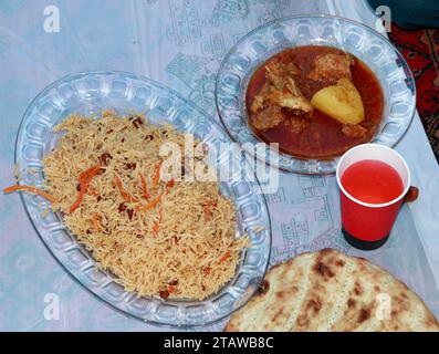 Afghanisches Essen, Essen in Afghanistan, Ramadan iftar Mahlzeit Stockfoto