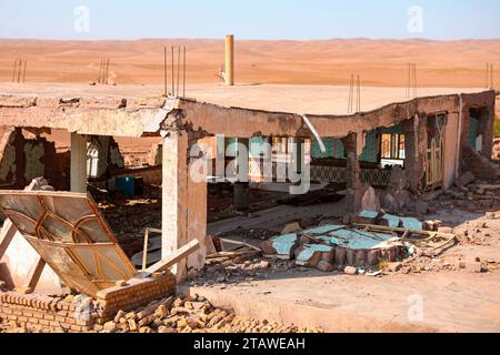 Ein Dorf, das durch ein starkes Erdbeben schwer beschädigt wurde. Herat, Afghanistan Stockfoto