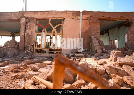 Ein Dorf, das durch ein starkes Erdbeben schwer beschädigt wurde. Herat, Afghanistan Stockfoto