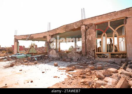 Ein Dorf, das durch ein starkes Erdbeben schwer beschädigt wurde. Herat, Afghanistan Stockfoto