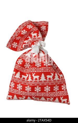 Weihnachtsmann rote Geschenktüte mit Muster, Sack mit Geschenken, isoliert auf weißem Hintergrund. Neujahr, Weihnachten, Weihnachtssymbol Stockfoto